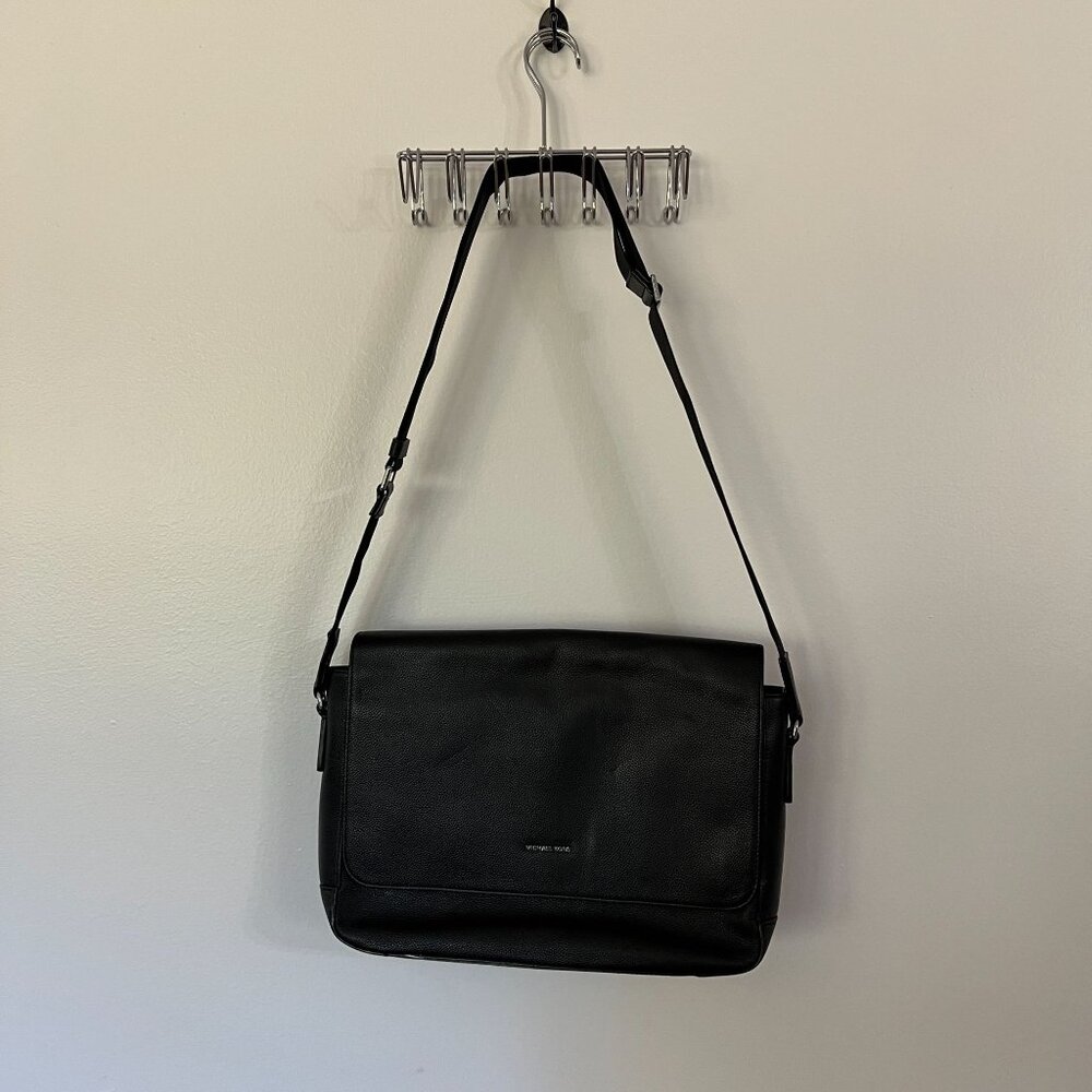 Michael Kors Black Leather Messenger Briefcase With Adjustable Strap & Interior